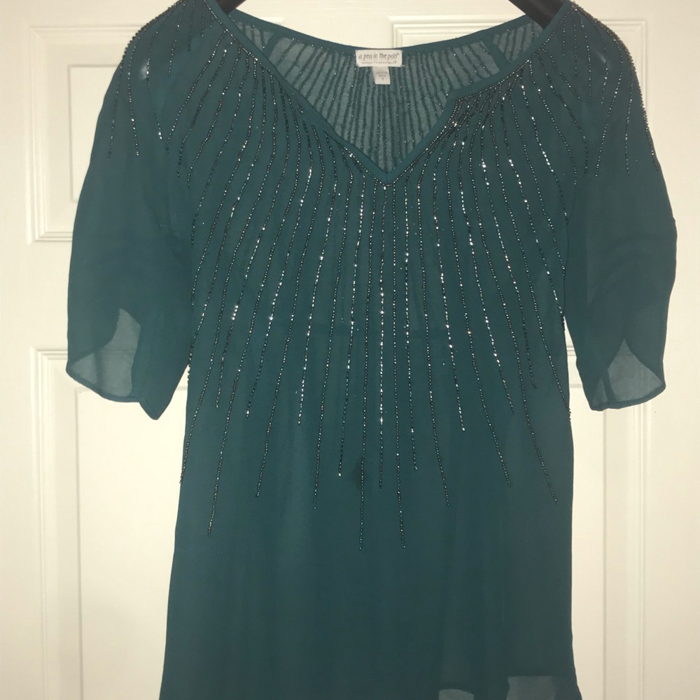 A Pea in the Pod Maternity shirt size small